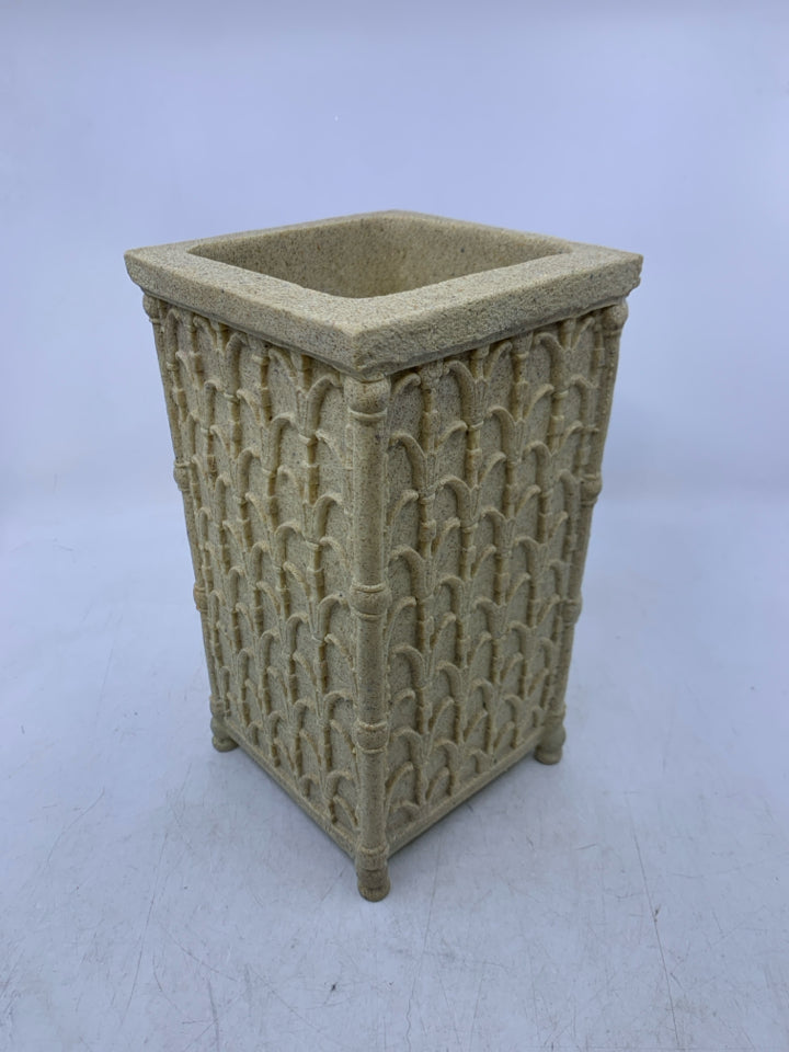 HEAVY TEXTURED TAN PILLAR PLANTER.