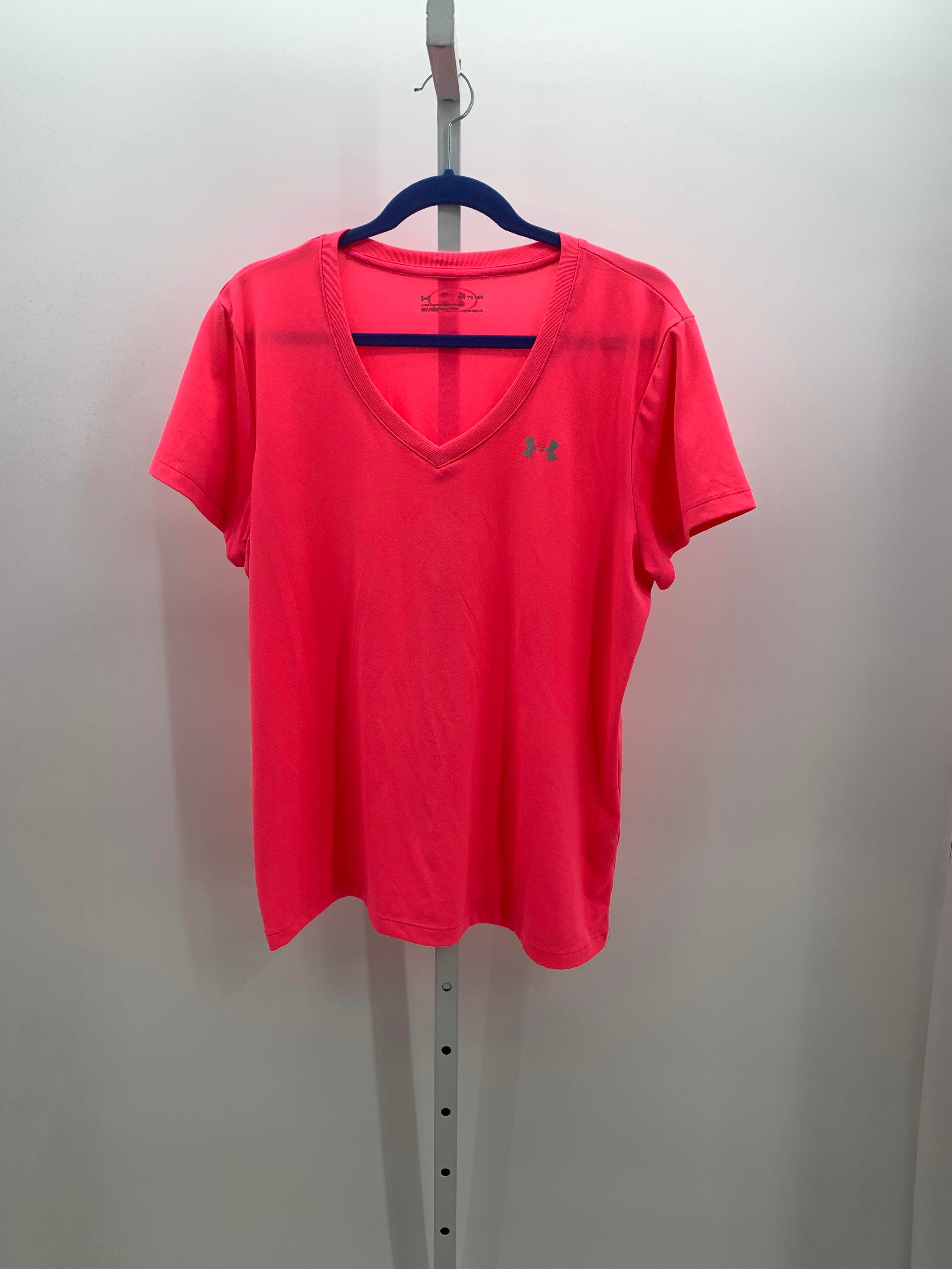 Under Armour Size Extra Large Misses Short Sleeve Shirt