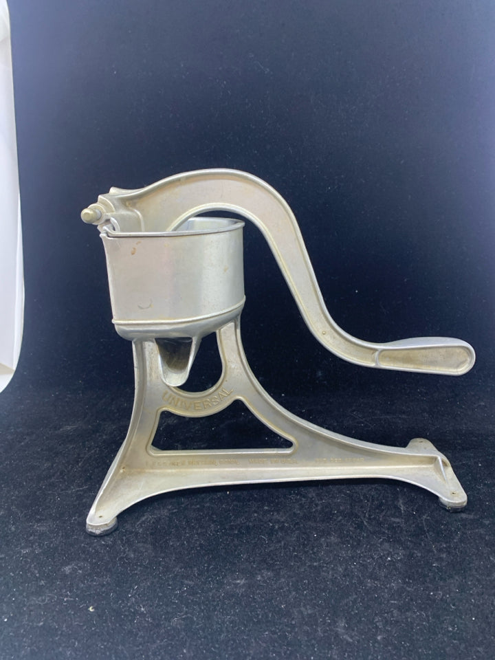 VTG CITRUS METAL JUICER.