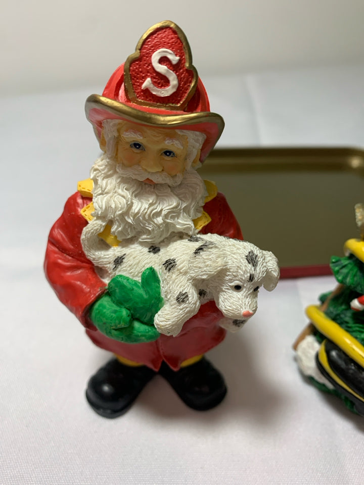 2pc FIREMAN SANTA AND TREE IN TIN.