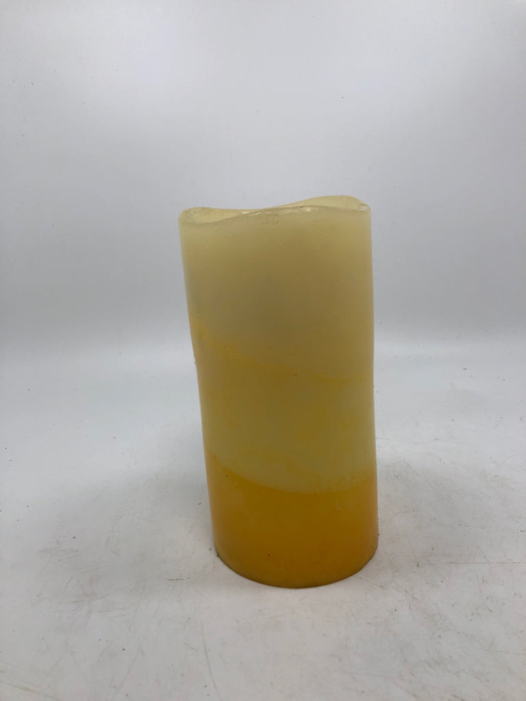 WOODEN CANDLE LANTERN W/BATTERY CANDLE.