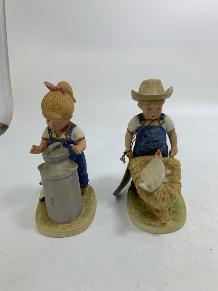 2 PC DENIM DAYS BOY/GIRL USING WHEEL BARROW & OPENING MILK BARREL.