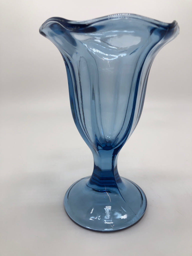 6 BLUE GLASS SUNDAE CUPS.