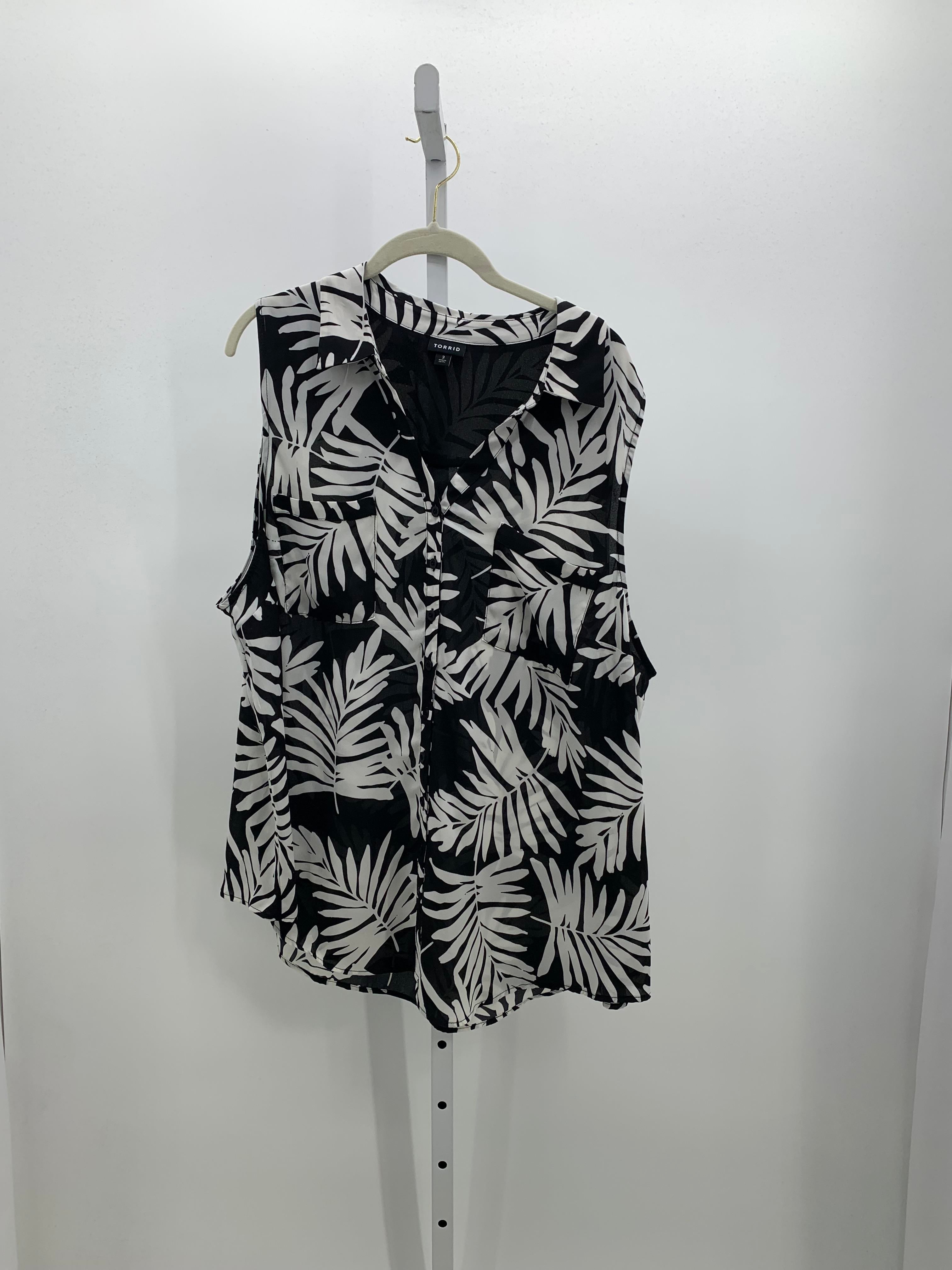 Torrid Size 3X Womens Sleeveless Shirt