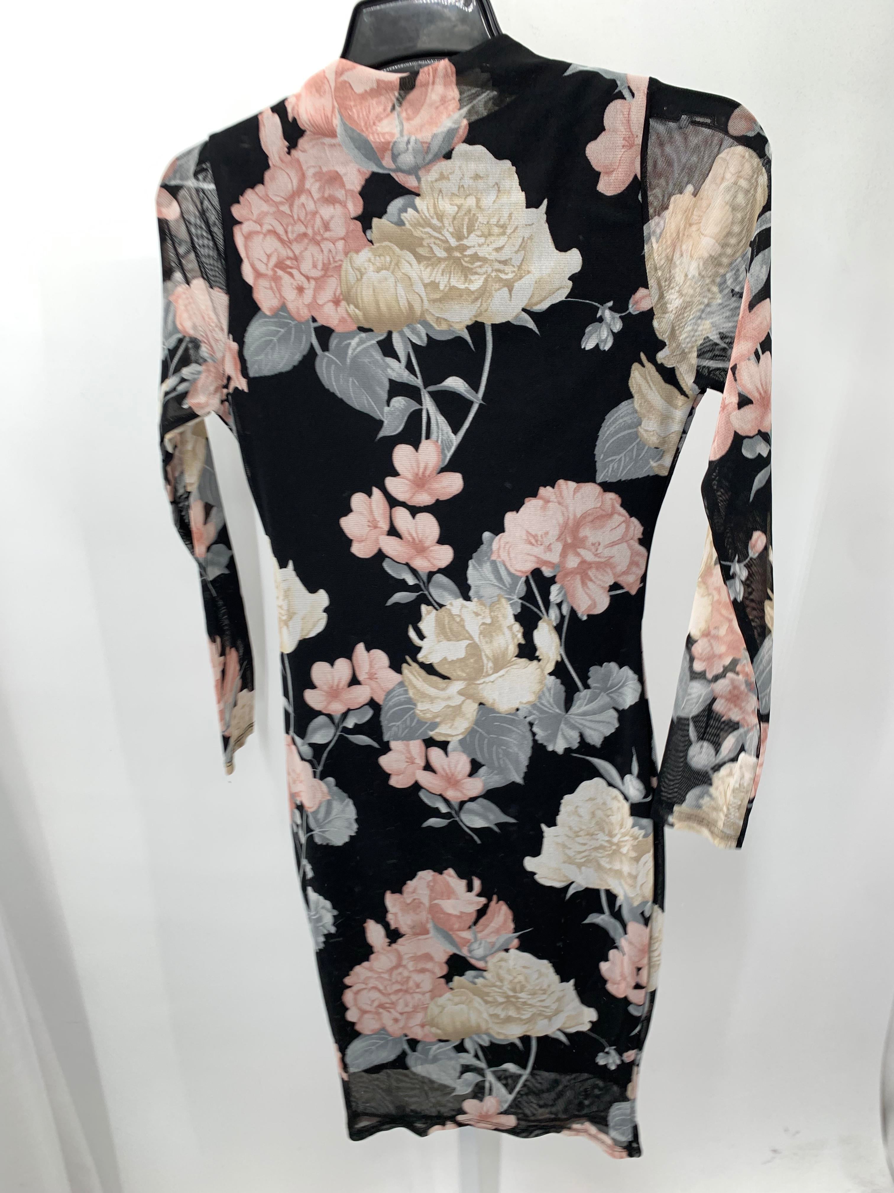 Size Medium Juniors Long Sleeve Dress