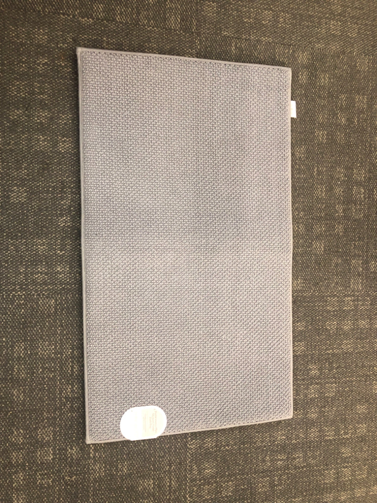 NWT THRESHOLD MEMORY FOAM RUG.