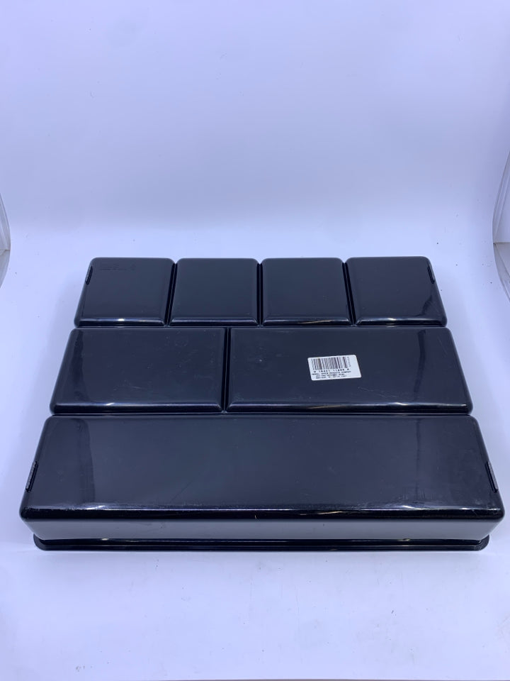 BLACK PLASTIC OFFICE DRAWER DIVIDER.
