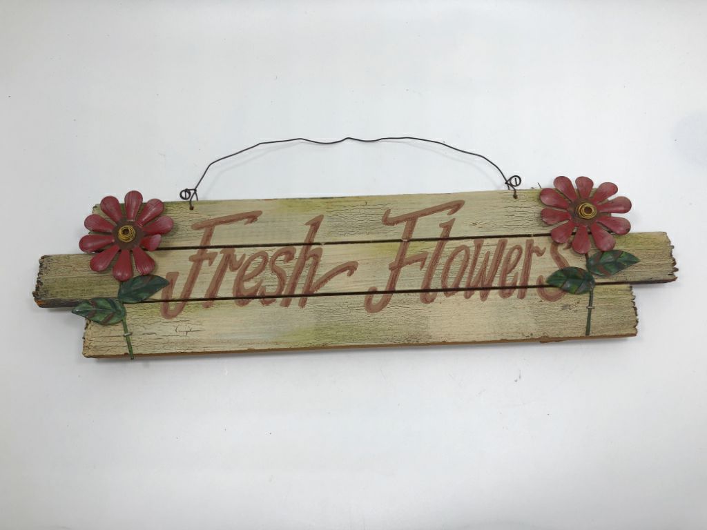 WOODEN "FRESH FLOWER" W/ PINK FLOWERS WALL DECOR.