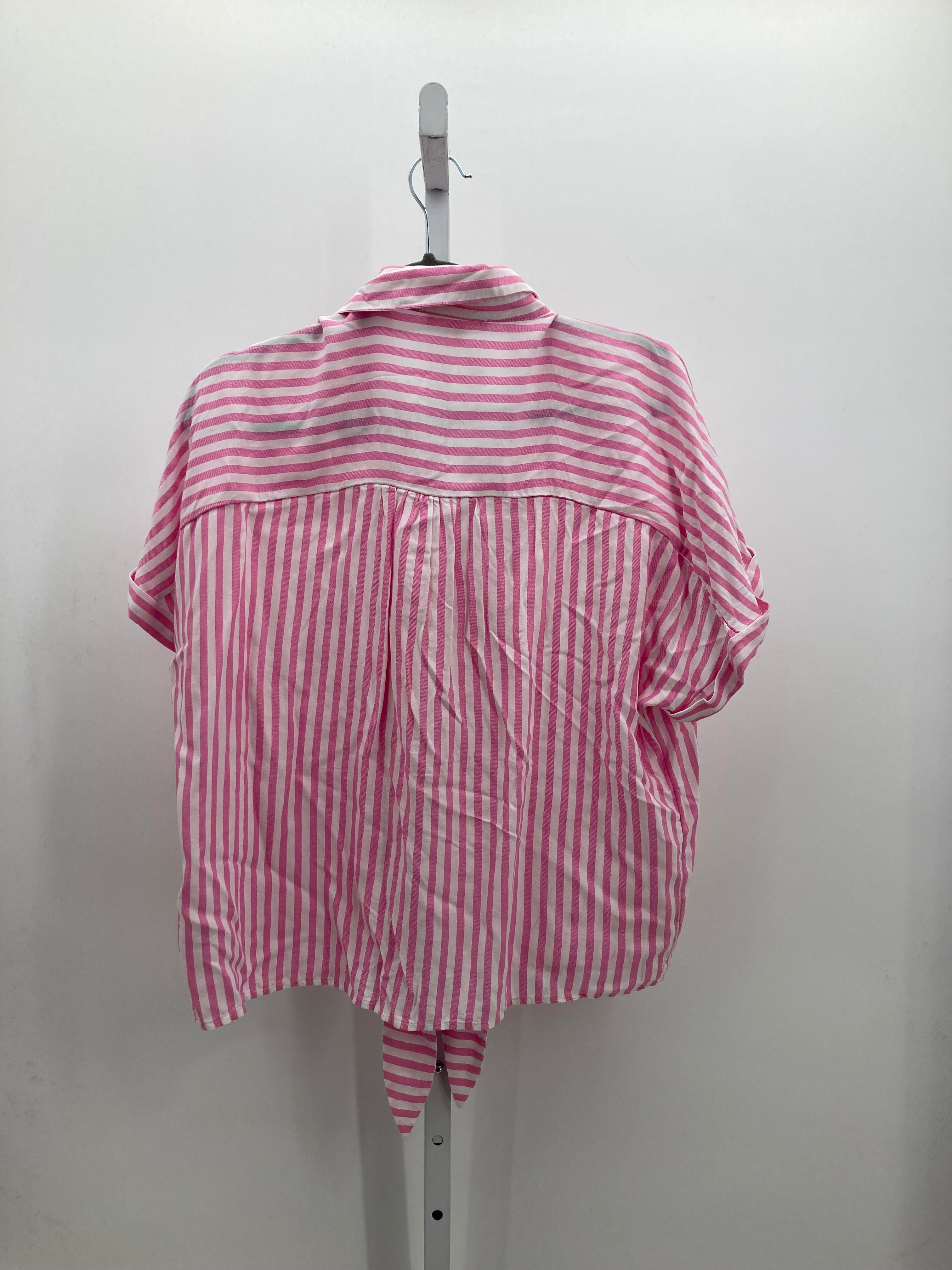 Size Extra Large Misses Short Sleeve Shirt