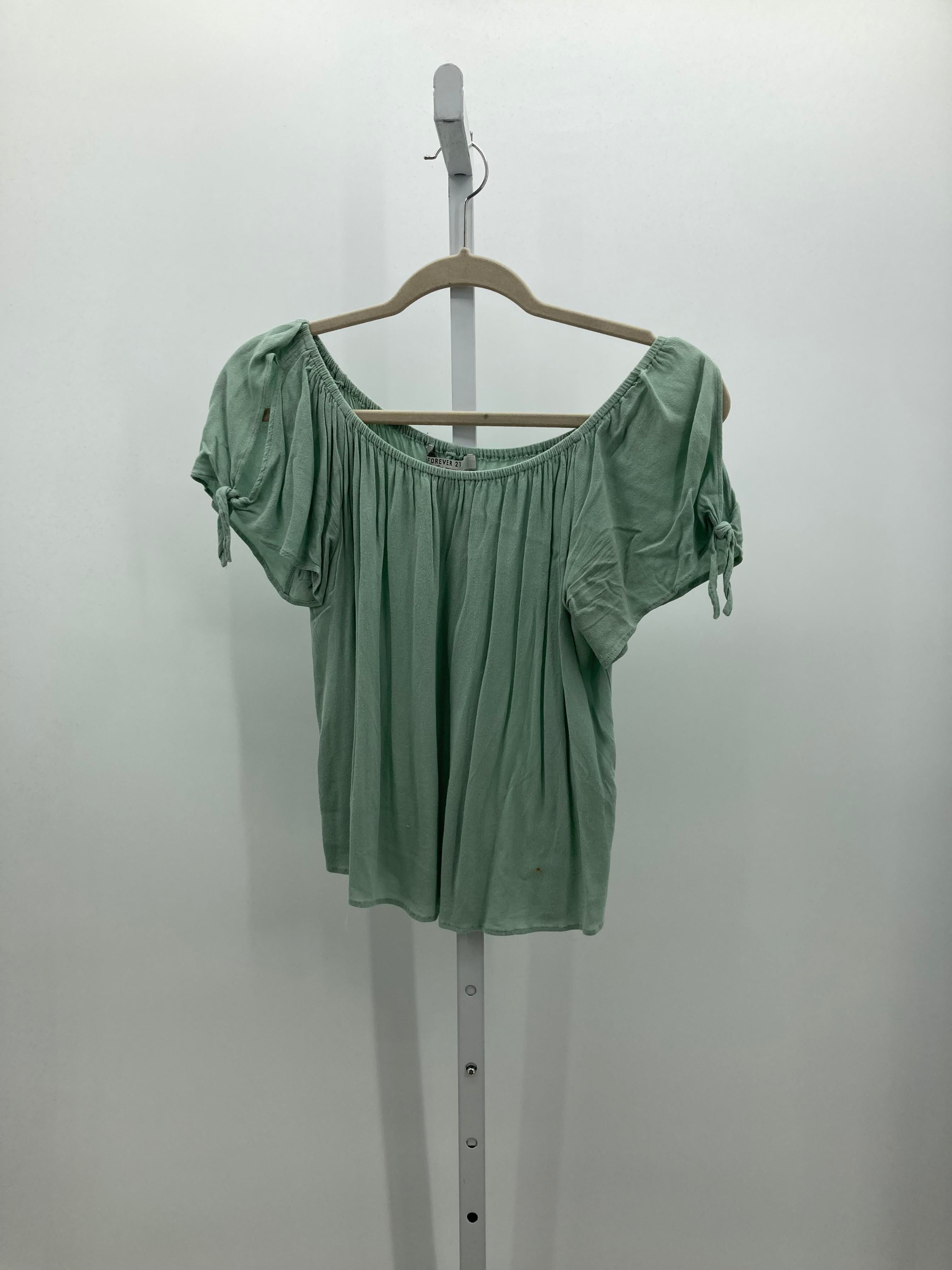 Forever 21 Size Medium Juniors Short Sleeve Shirt