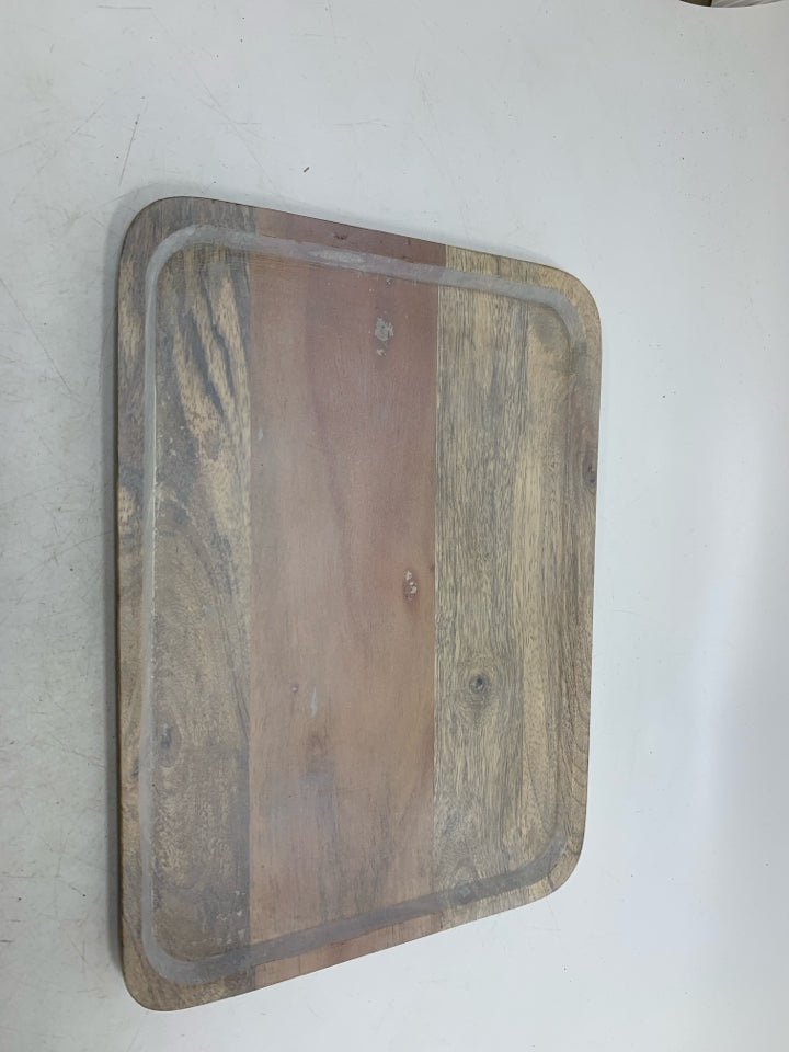 TWO TONED WOOD TRAY W/ LIP.