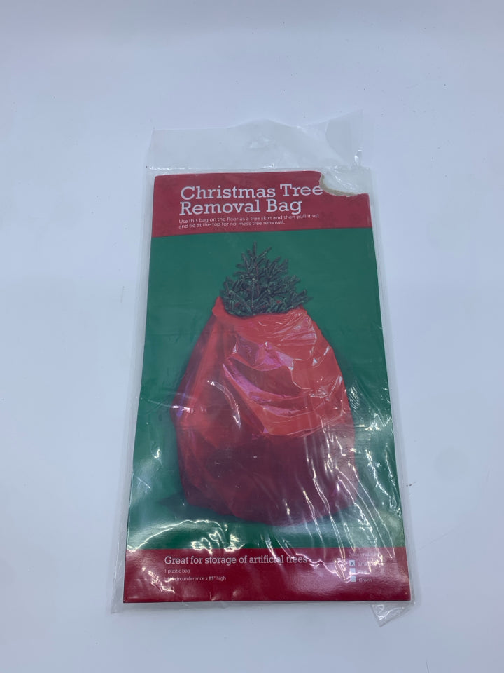 NIP CHRISTMAS TREE REMOVAL BAG.