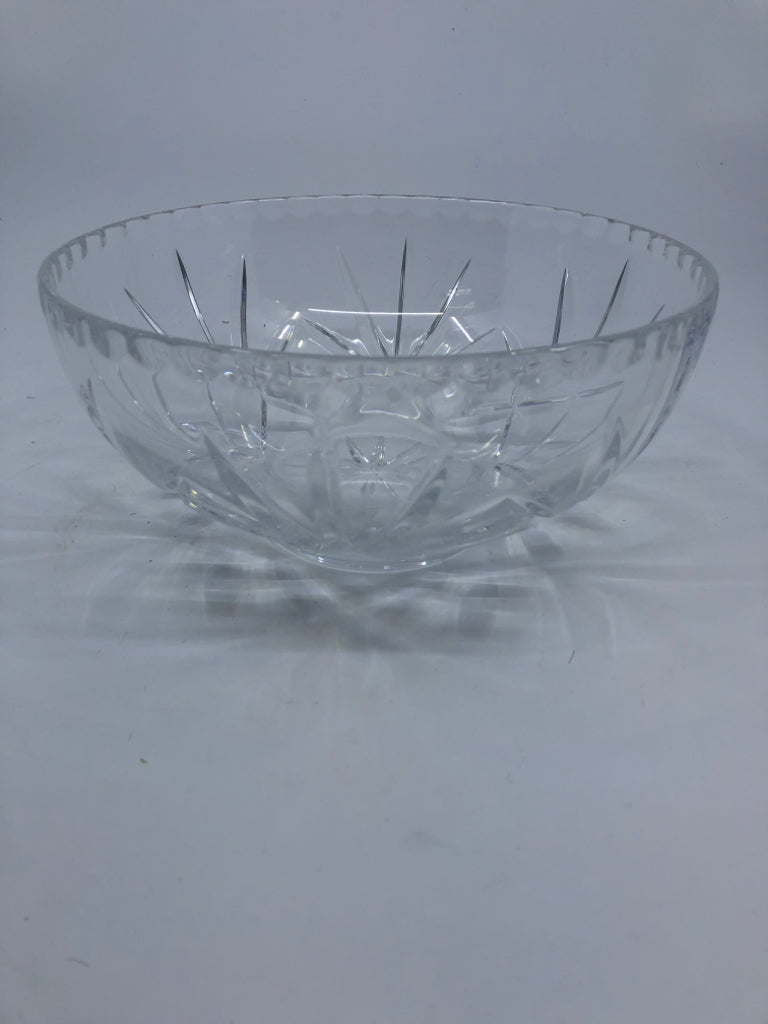 CUT GLASS CRYSTAL BOWL.