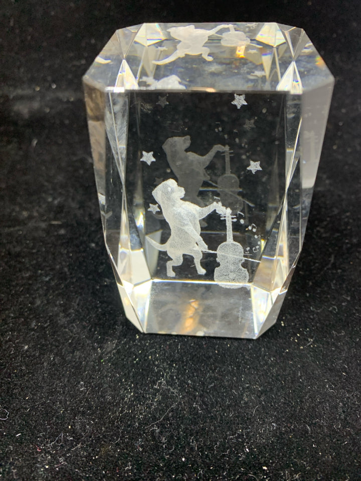 MUSICAL DANCING DOG PAPERWEIGHT.