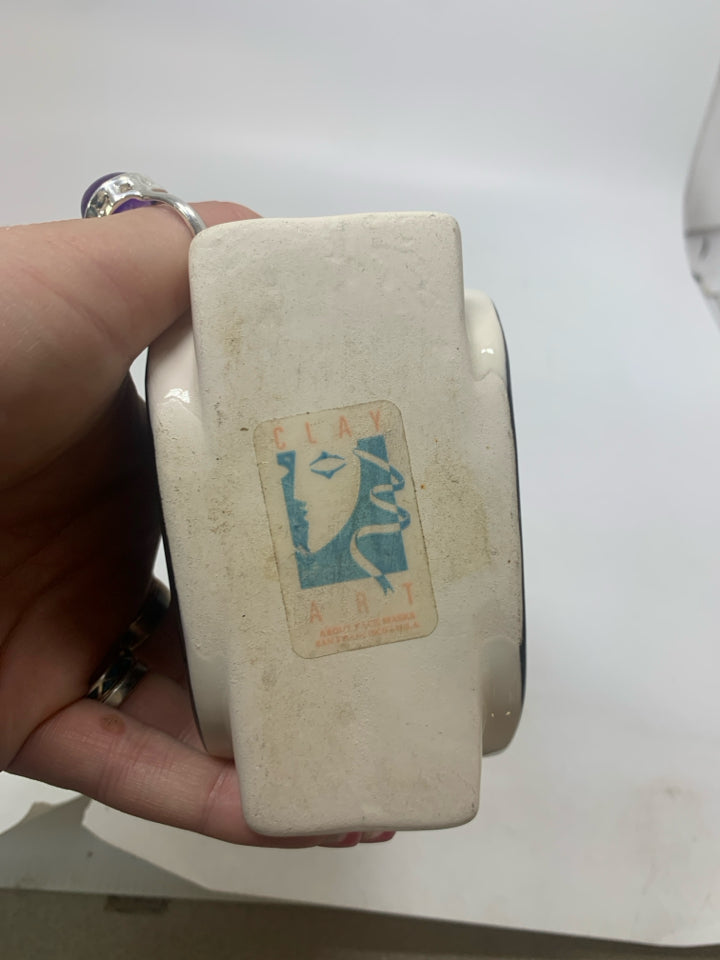 VTG ART DECO MUSIC NOTE VASE.