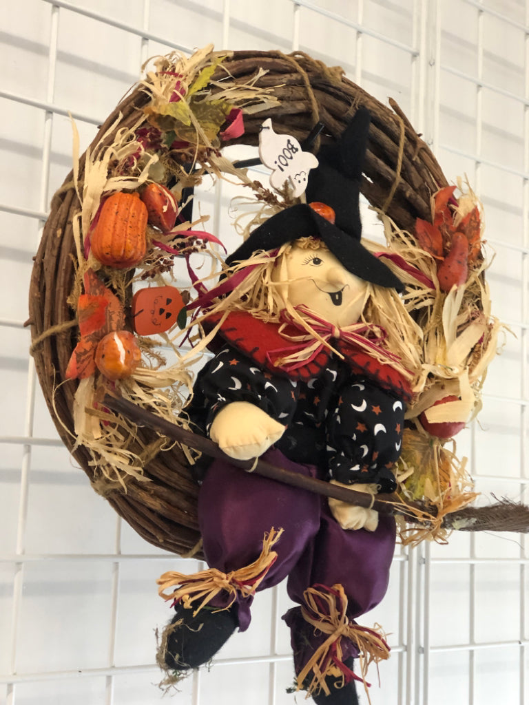 SCARECROW WITCH WREATH.