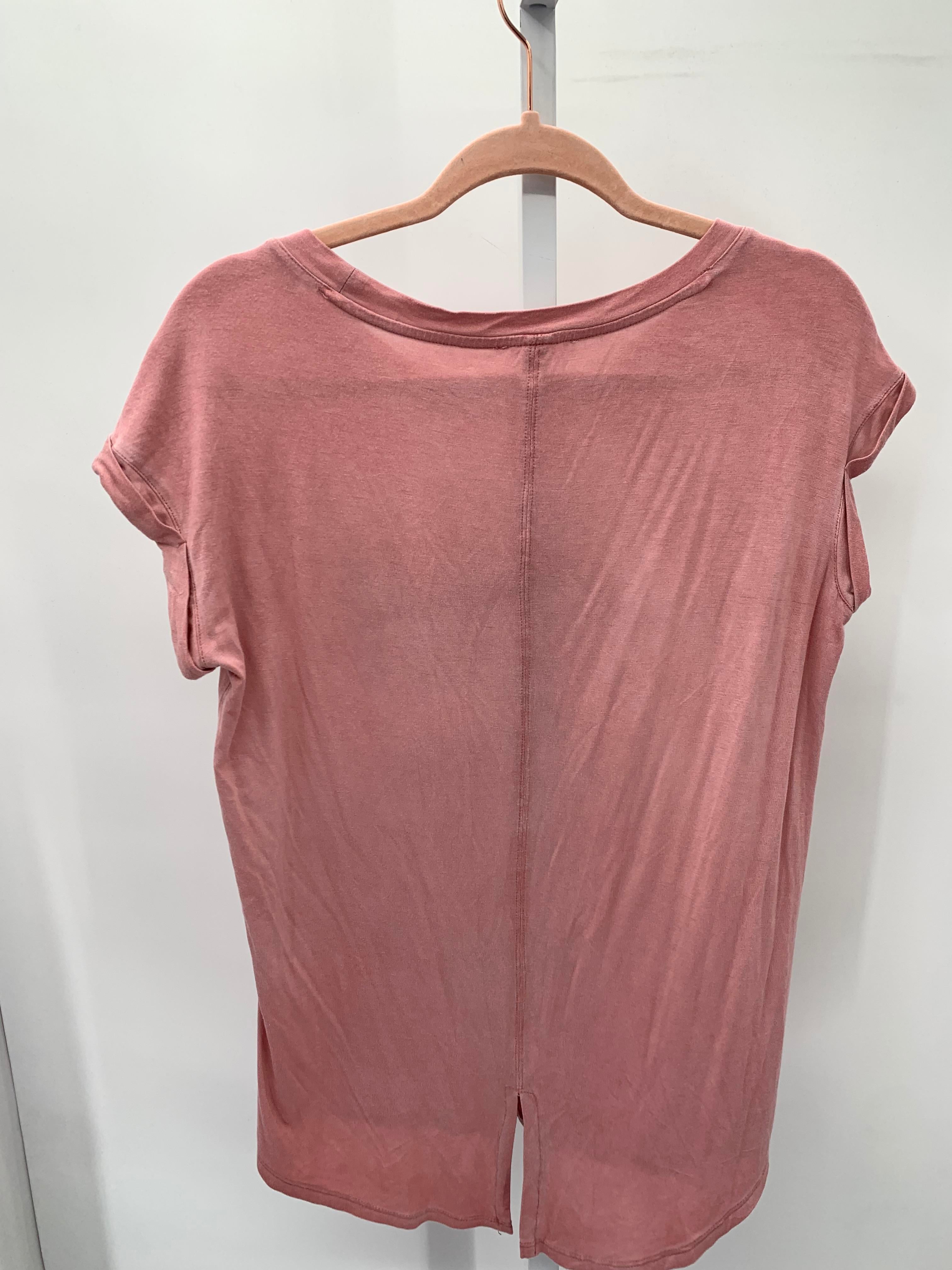 Size Small Misses Short Sleeve Shirt