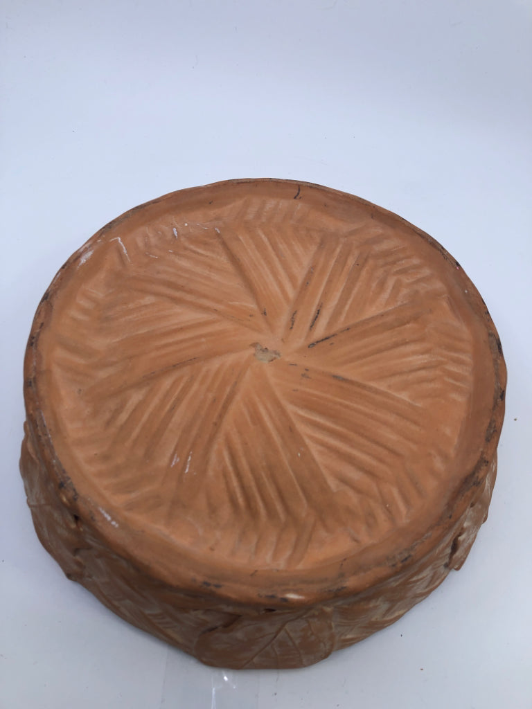 TERRA COTTA LEAF SHALLOW PLANTER.
