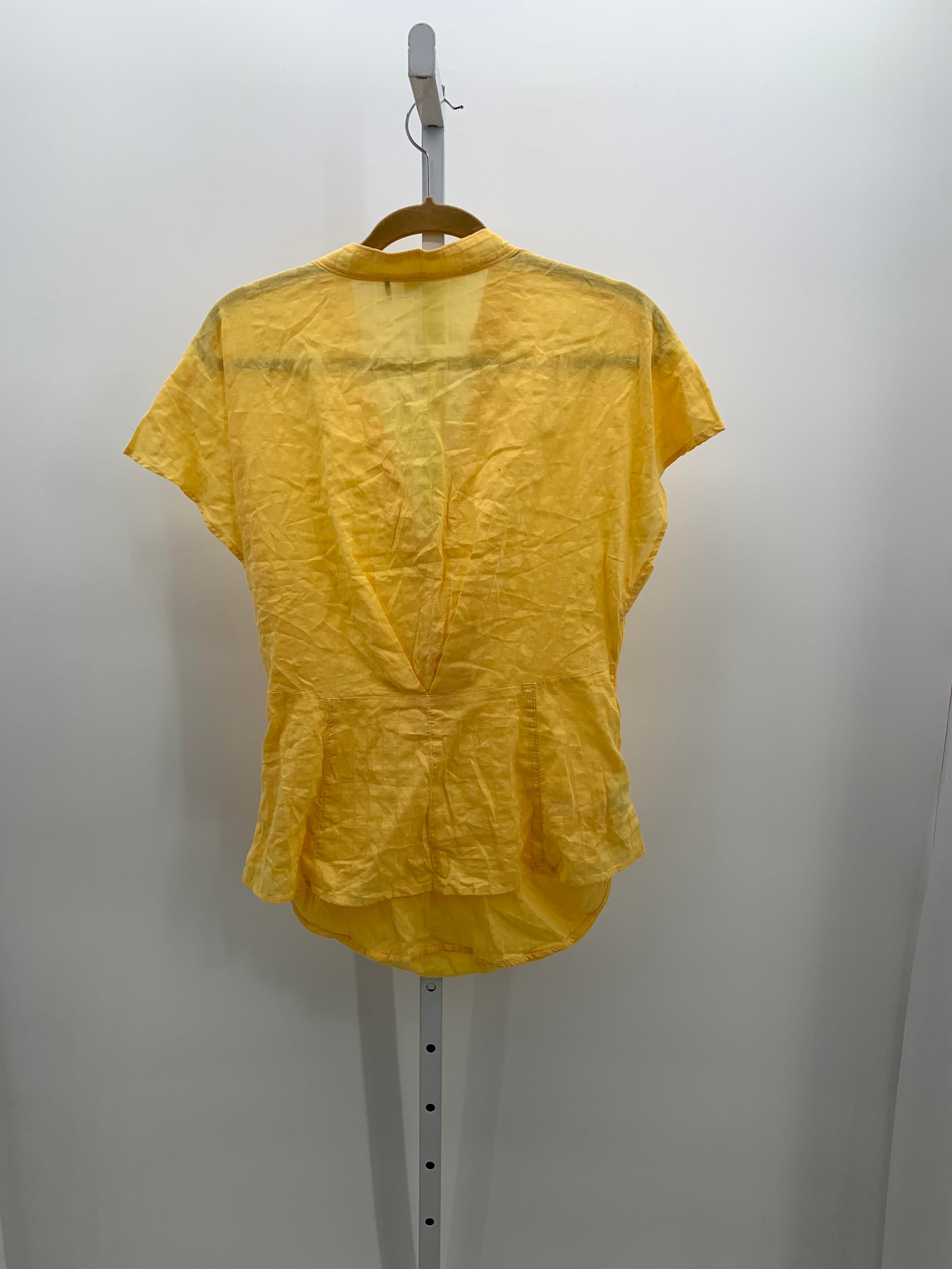 AKEMI + KIN Size 14 Misses Short Sleeve Shirt