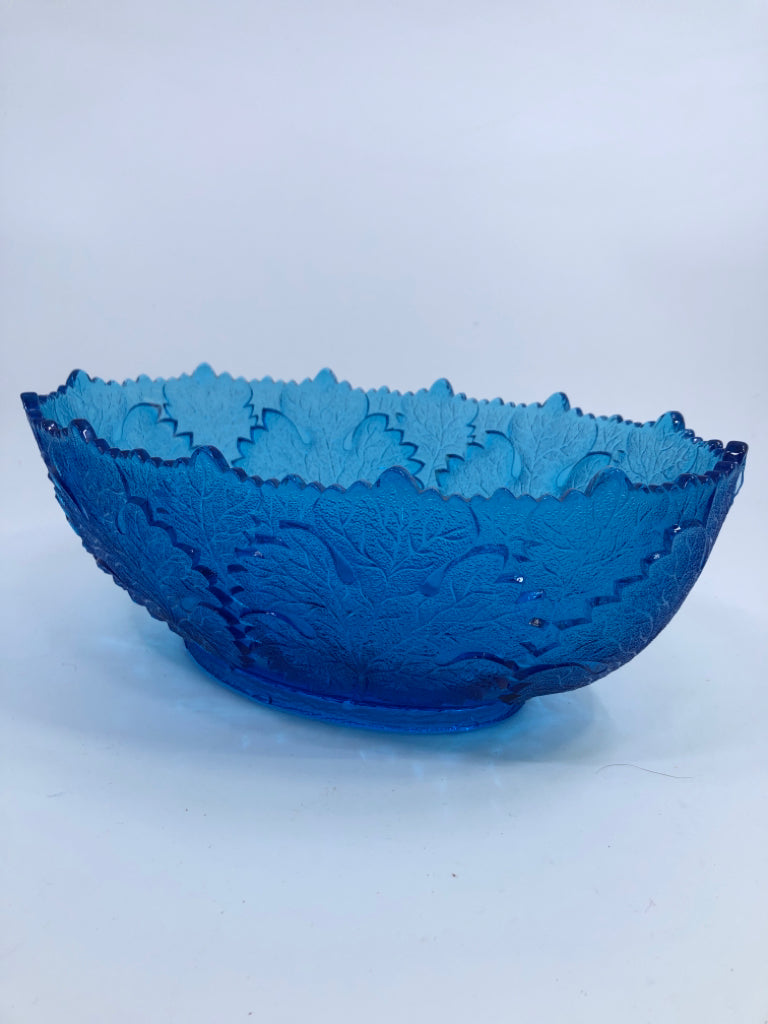 OVAL GLASS CENTERPIECE BOWL W/ EMBOSSED LEAVES.