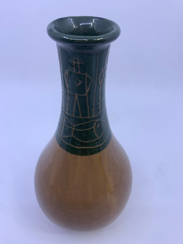 BROWN BASE VASE W/ DARK GREEN THIN NECK W/ CARVING.