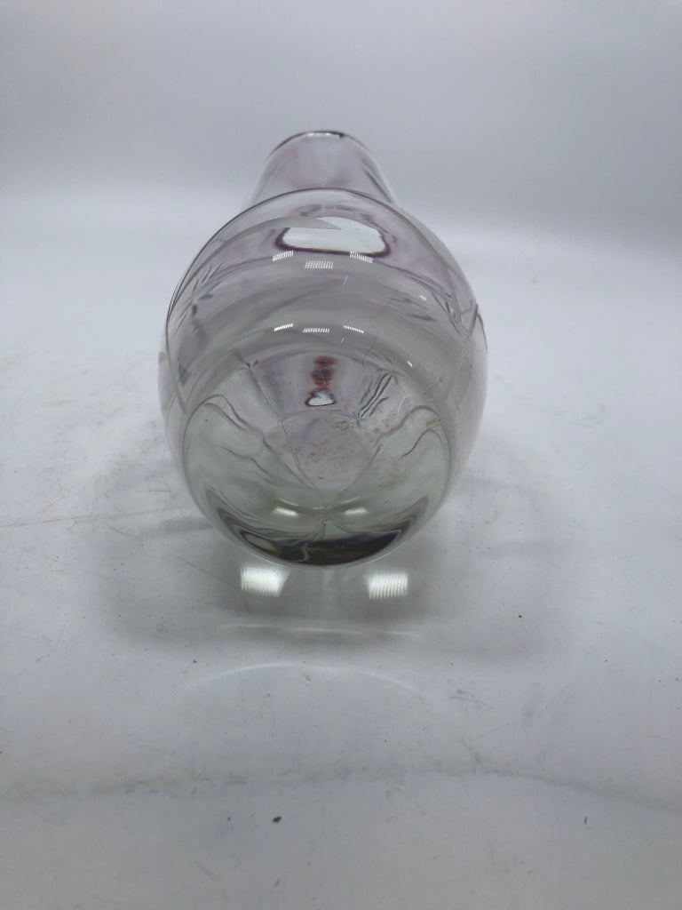 PINK TINTED ETCHED FLORAL GLASS VASE.