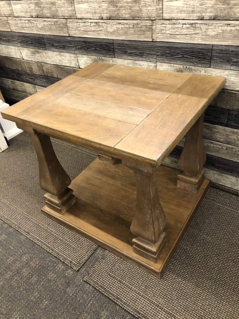 HEAVY PILLAR LEGS SIDE TABLE- BROWN/GRAY COLOR.