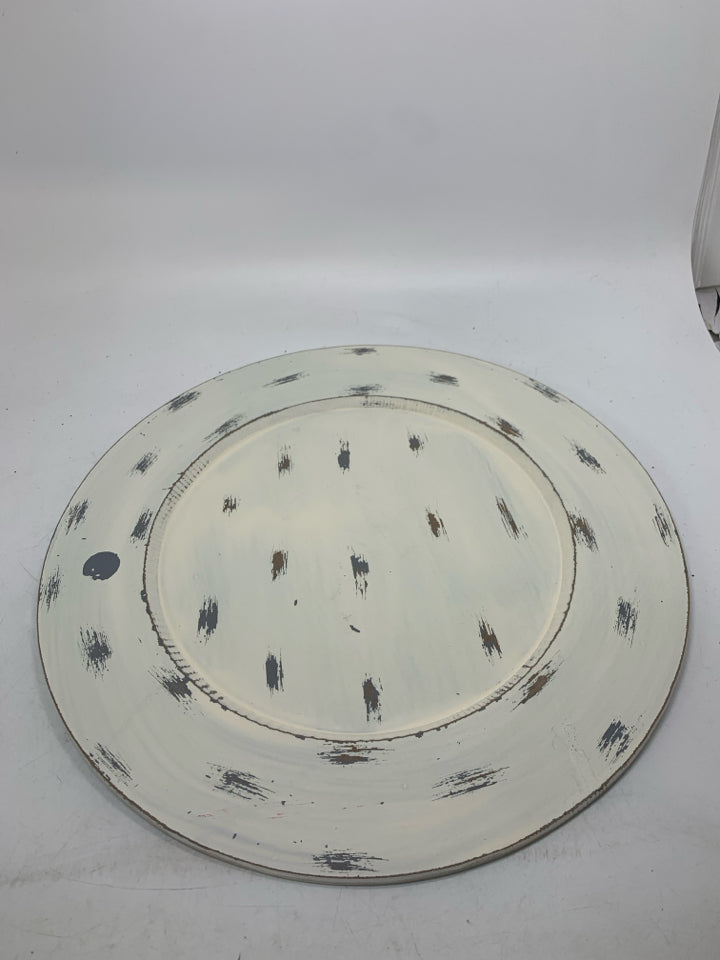 DISTRESSED WHITE PLATE CHARGER.