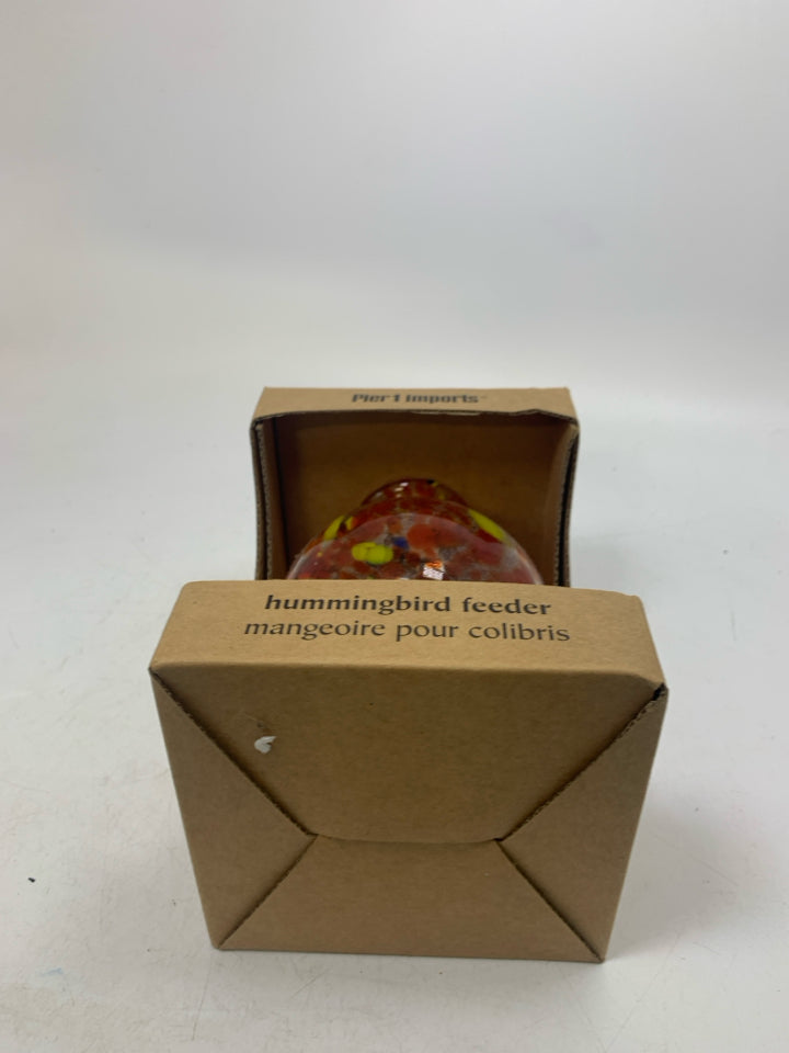 NIB BLOWN GLASS HUMMINGBIRD FEEDER.