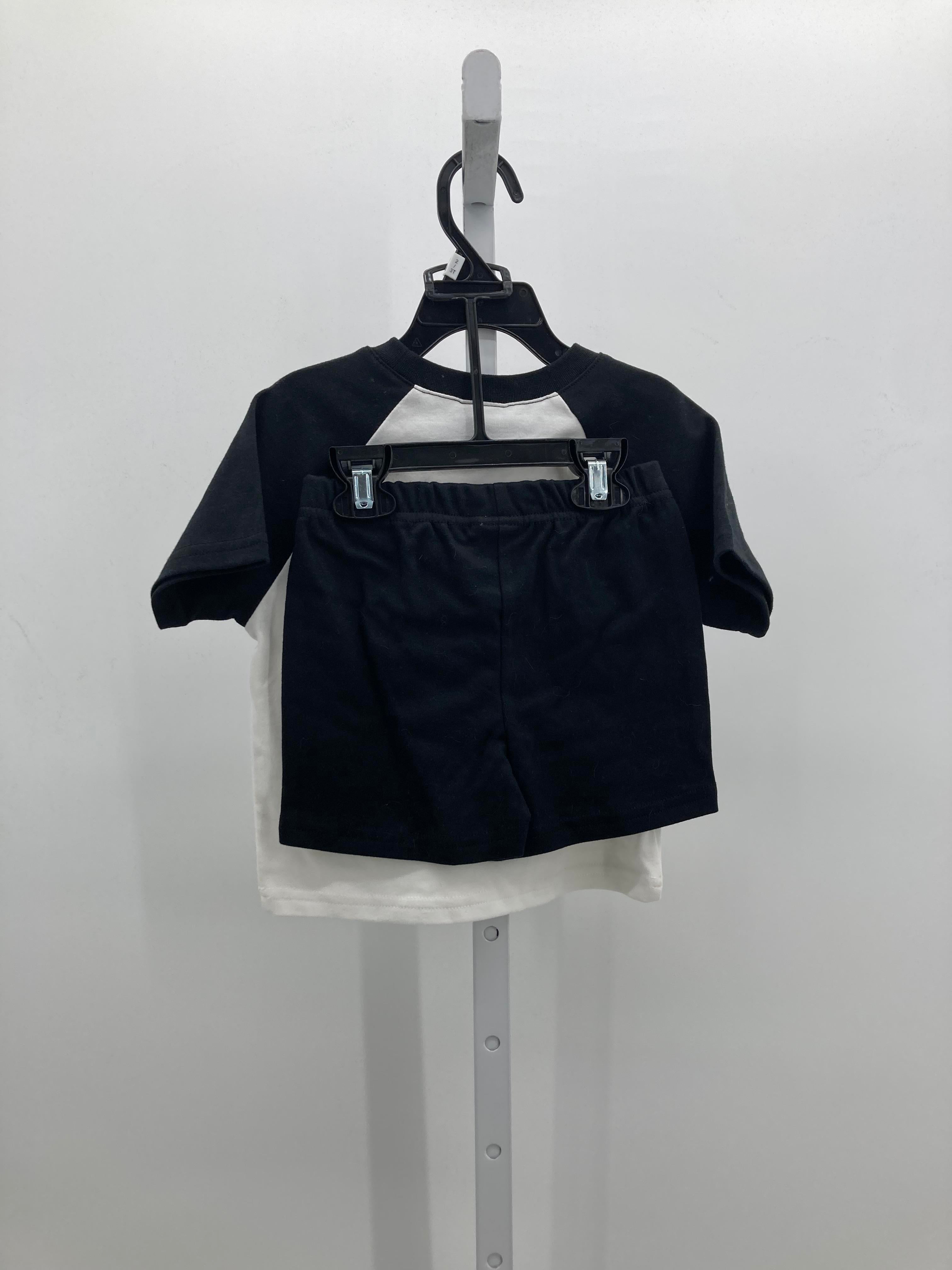 NEW GRAPHIC SHIRT AND SHORTS