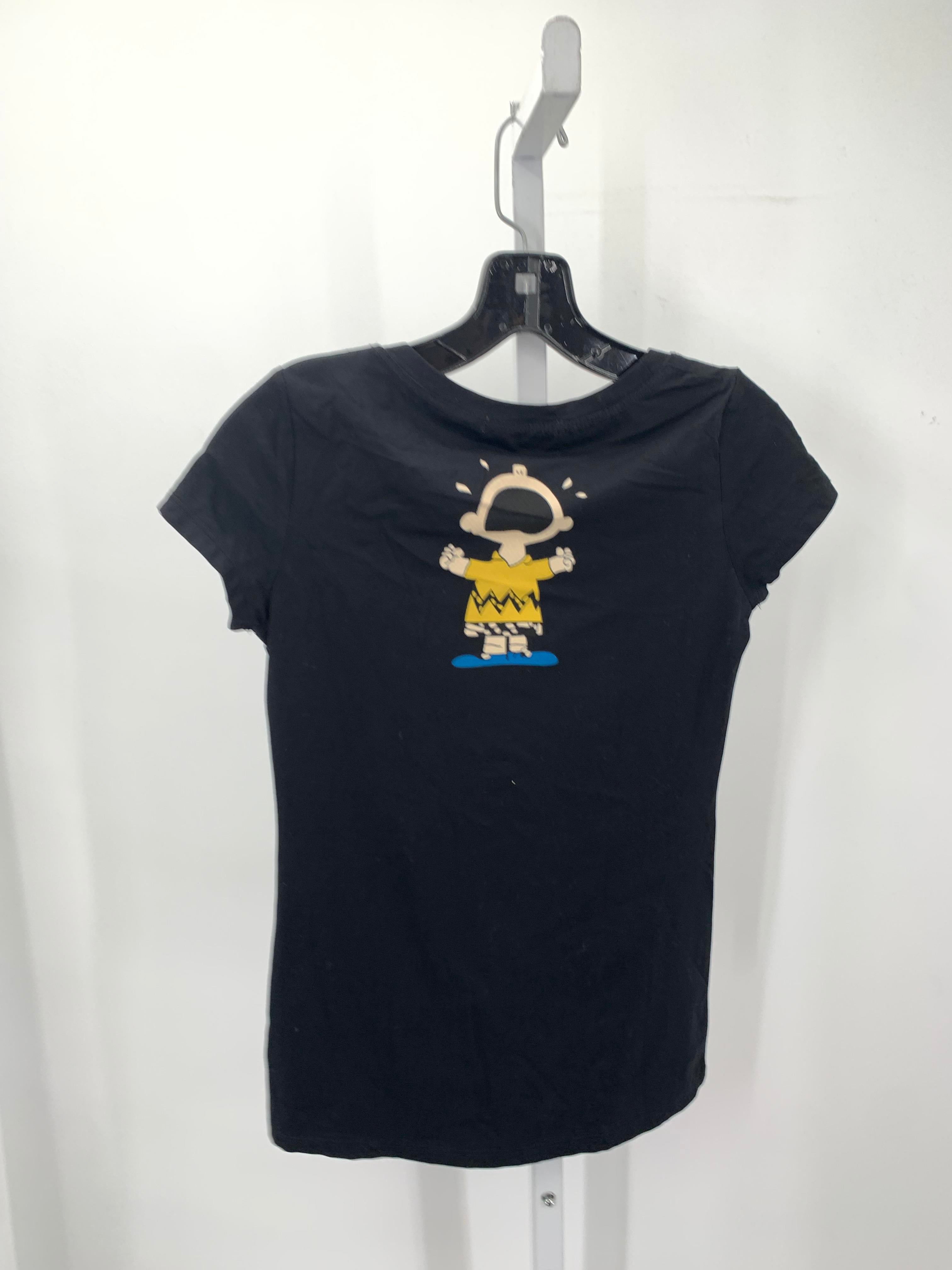 Size Medium Juniors Short Sleeve Shirt