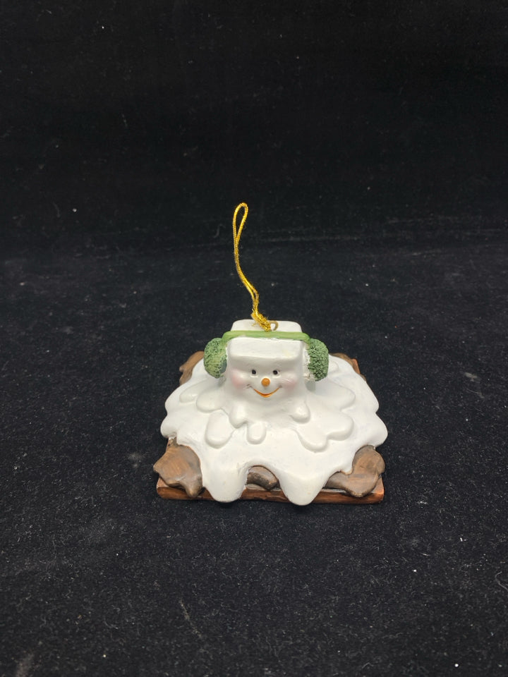 SNOWMAN MELTED SMORES ORNAMENT.