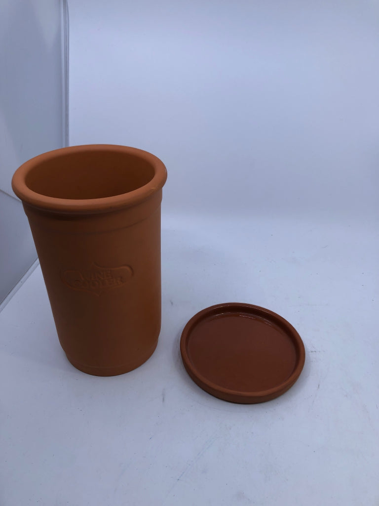 TERRA COTTA WINE COOLER.