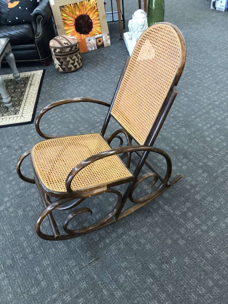 VTG LOW RATTAN ROCKER.