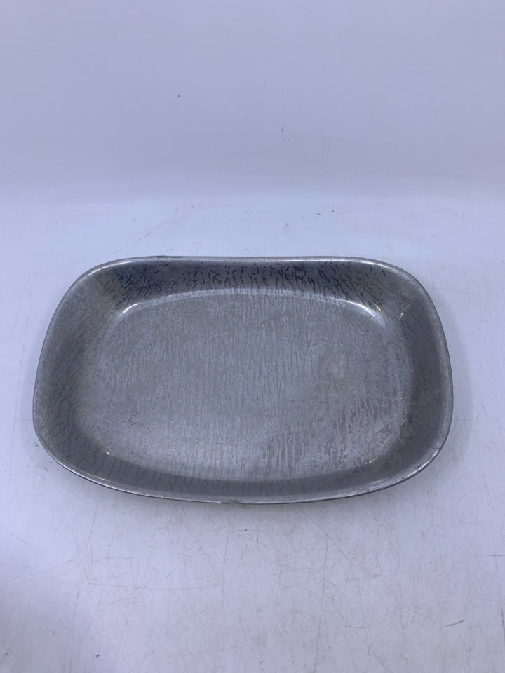 ROUNDED PEWTER TRAY.