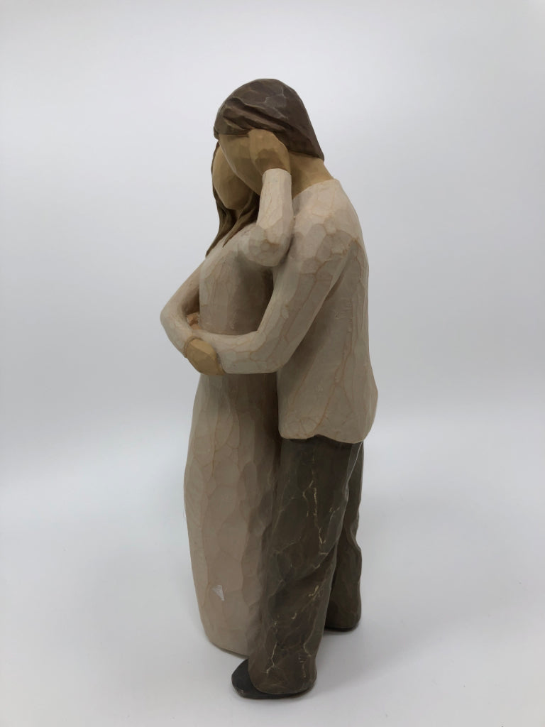 WILLOW TREE TOGETHER FIGURINE.