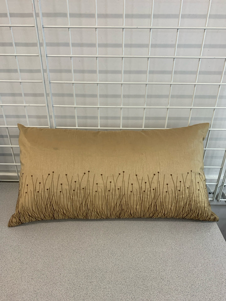 TAN RECTANGLE PILLOW W/DARK GRASS EMBROIDERY.