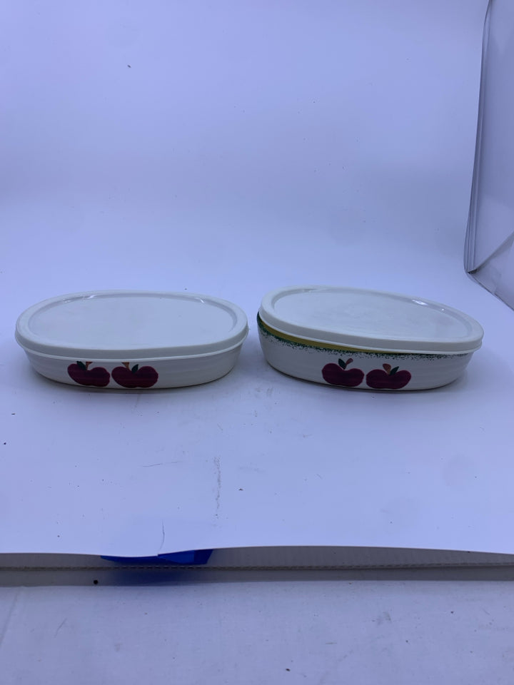 2 OVAL APPLE PATTERN BAKERS 7.