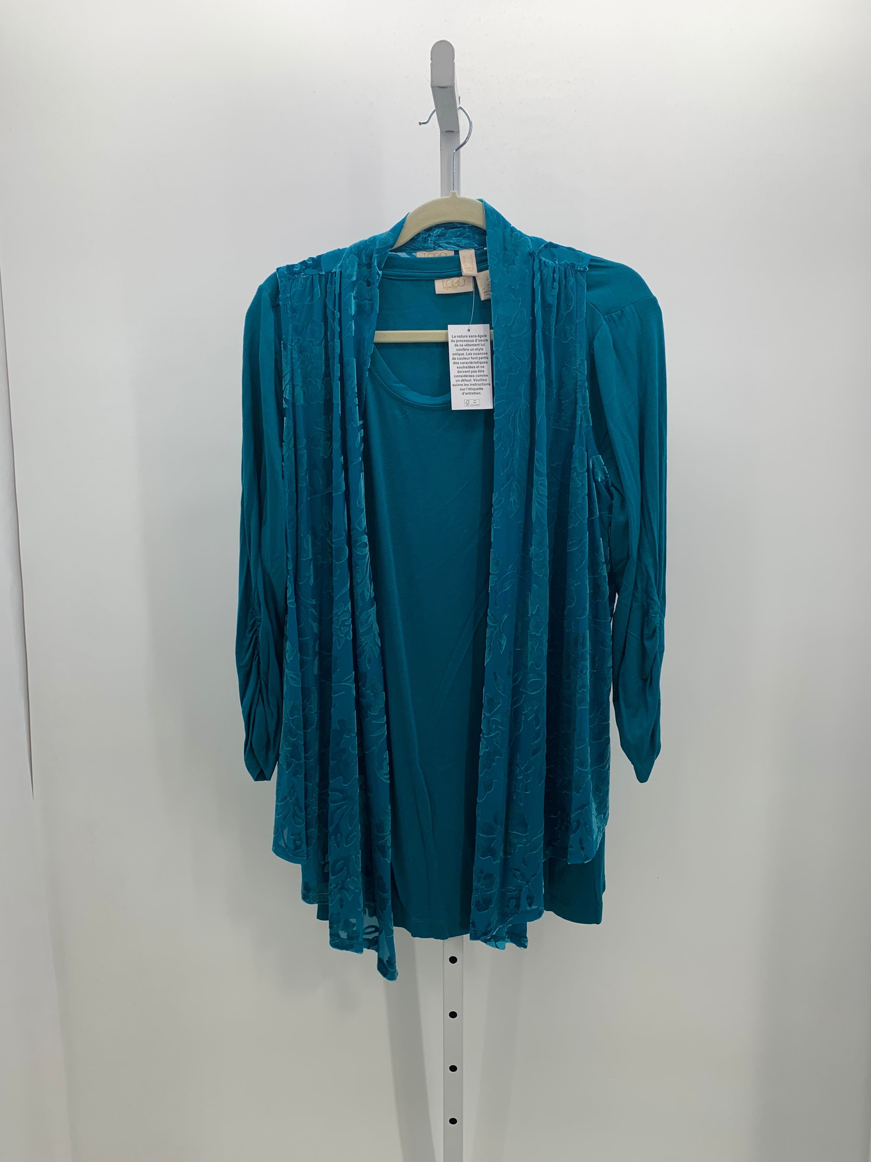 LOGO Size Large Misses 3/4 Sleeve Shirt