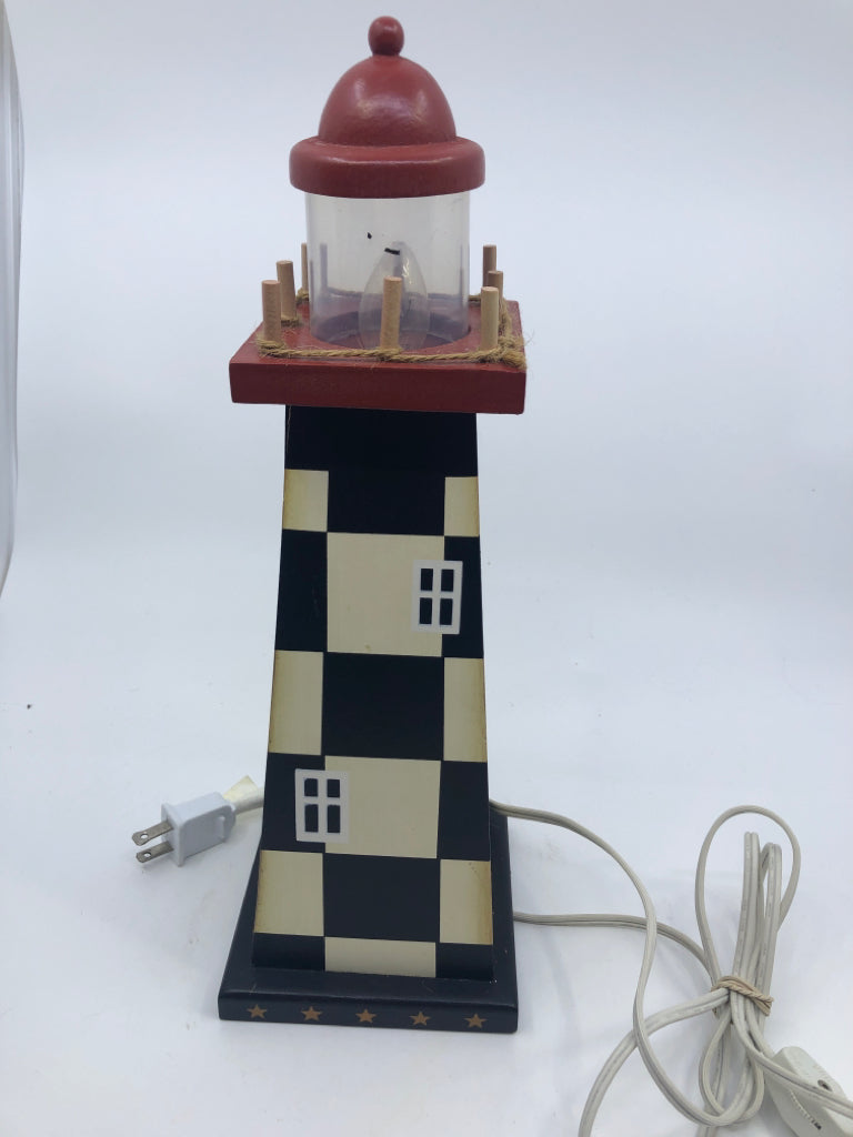 WOOD PRIMITIVE STYLE B/W CHECKERED LIGHT UP LIGHTHOUSE.