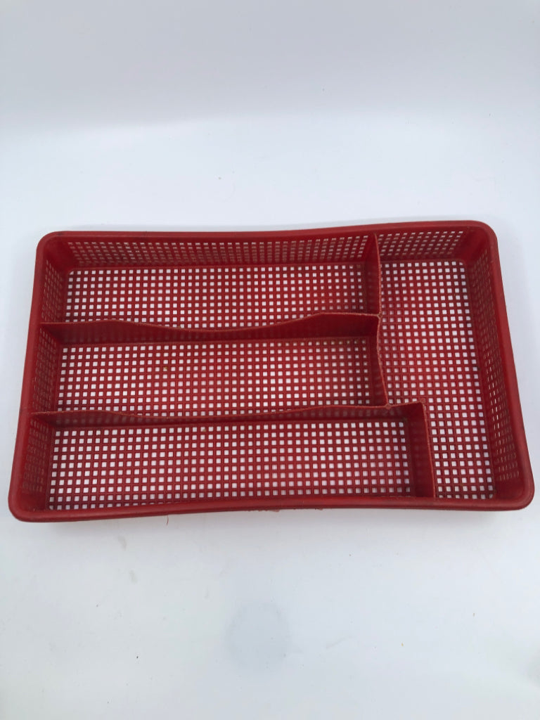 RED PLASTIC 4 DIVIDER.