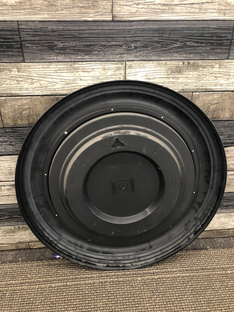 GRAY CIRCLE WALL MIRROR.