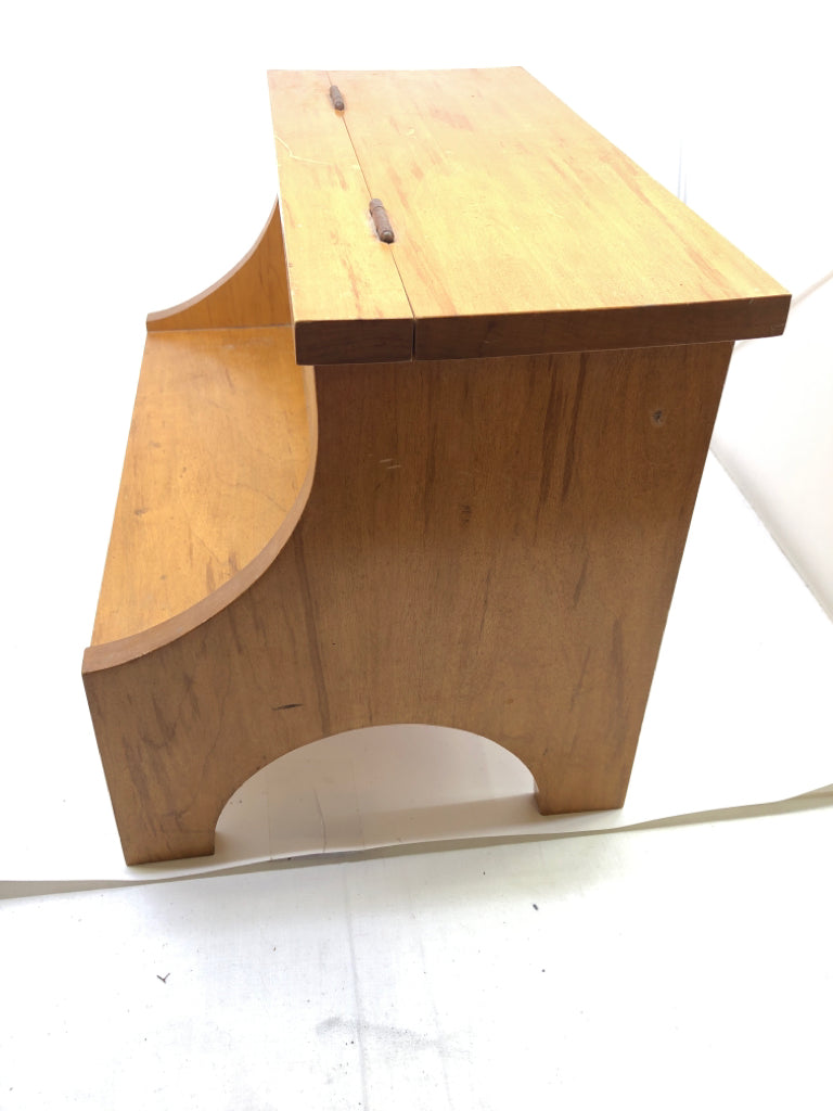 MAPLE WOOD STEP STOOL W/ STORAGE.