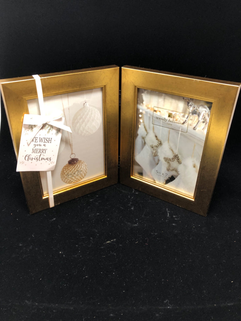 NWT FOLDING GOLD PICTURE FRAMES.