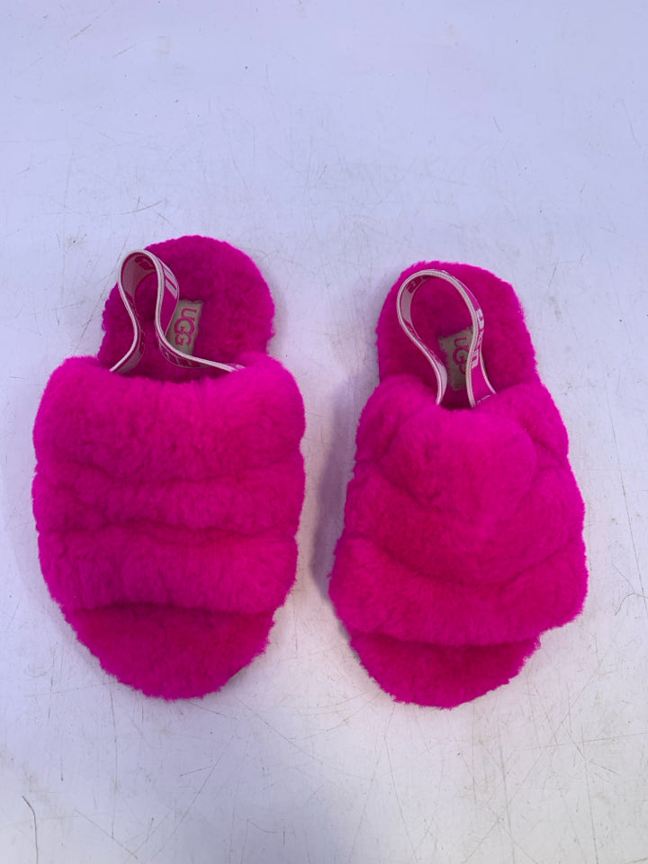 UGG Size 10 Slippers