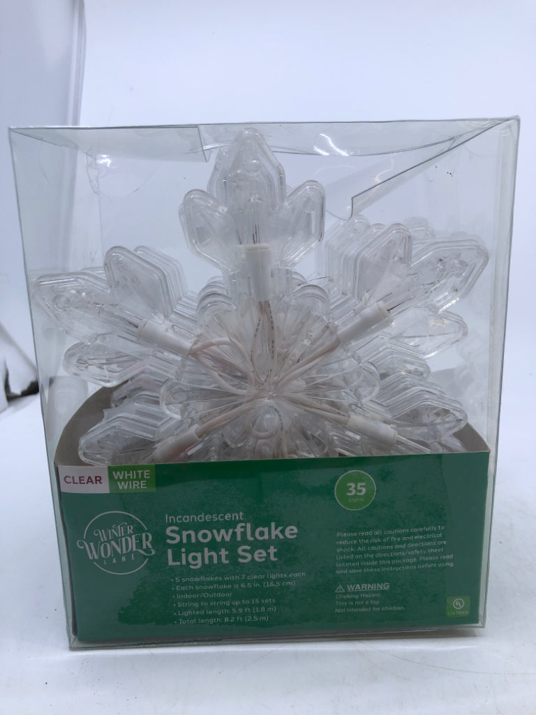 NIB SNOWFLAKE LIGHT SET.