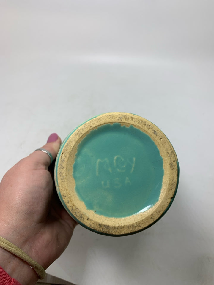VTG TEAL RIBBED PLANTER.