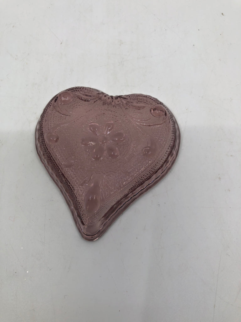 PURPLE GLASS TEXTURED HEART TRINKET BOWL.