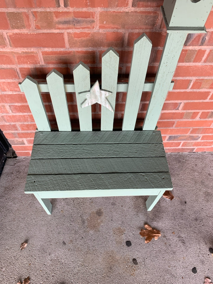 PRIMITIVE TEAL FENCE LIKE GARDEN BENCH W/ SMALL BIRD HOUSE.