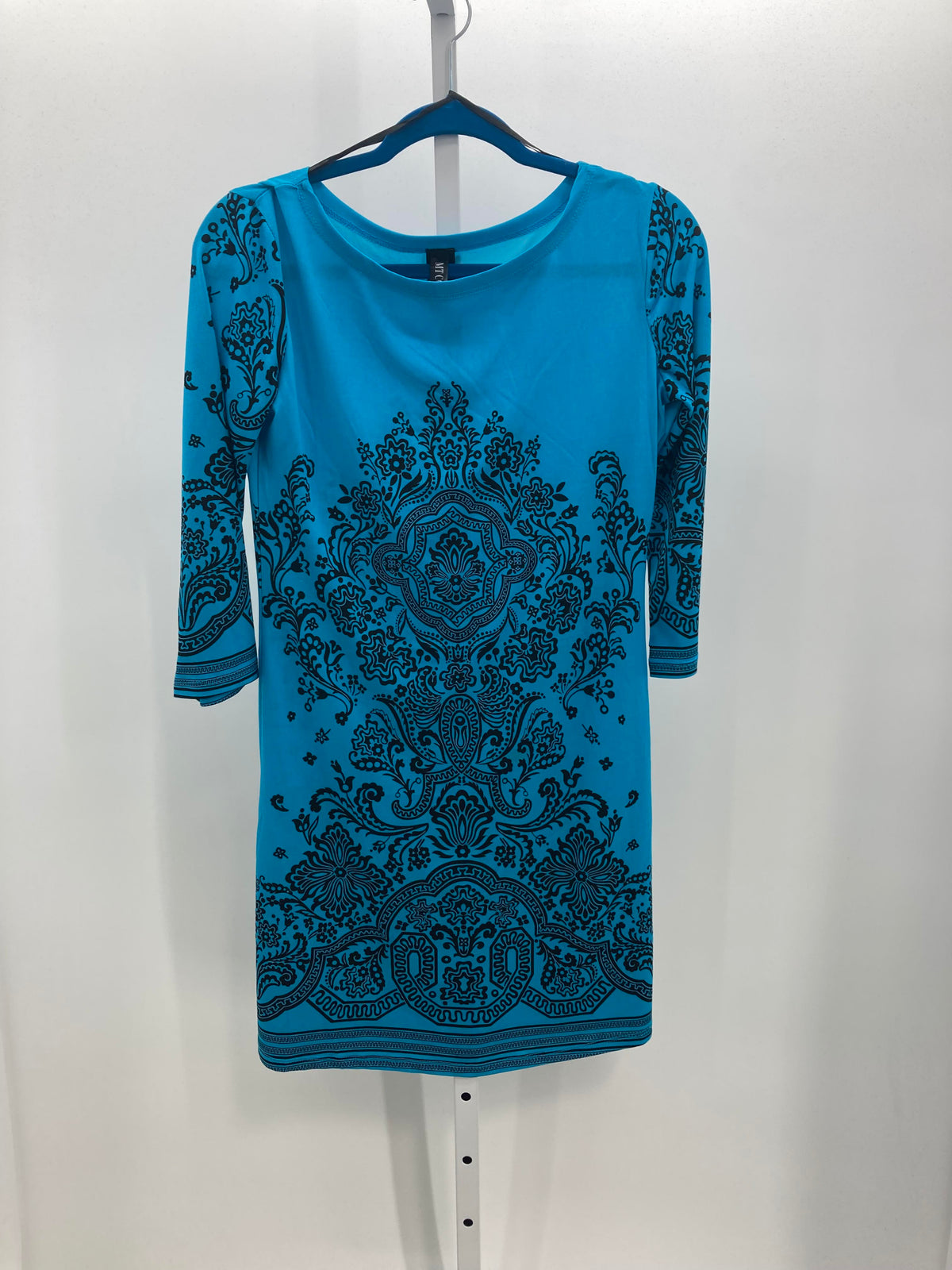 Size Small Misses 3/4 Sleeve Dress